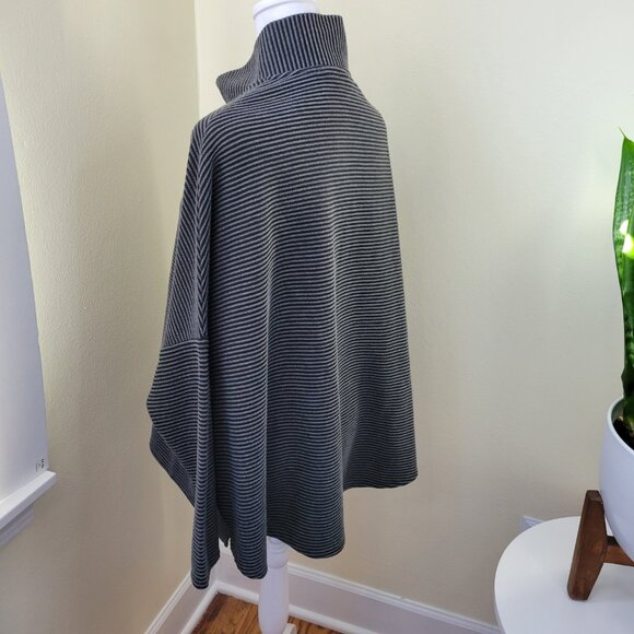 FH Clothing Co Black & Gray Striped Full Zip Long Sleeve Boxy Sweater Size S - Picture 6 of 16